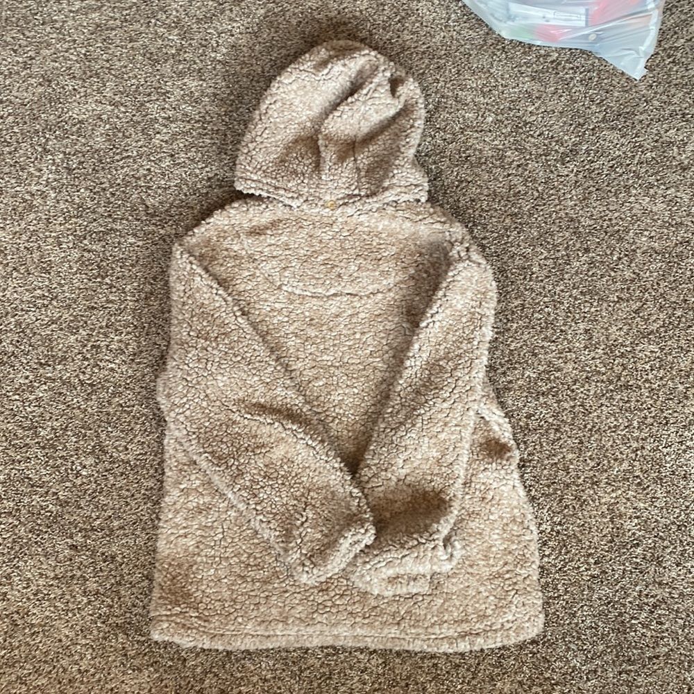 altar’d state cream pullover fleece! - Picture 4 of 4